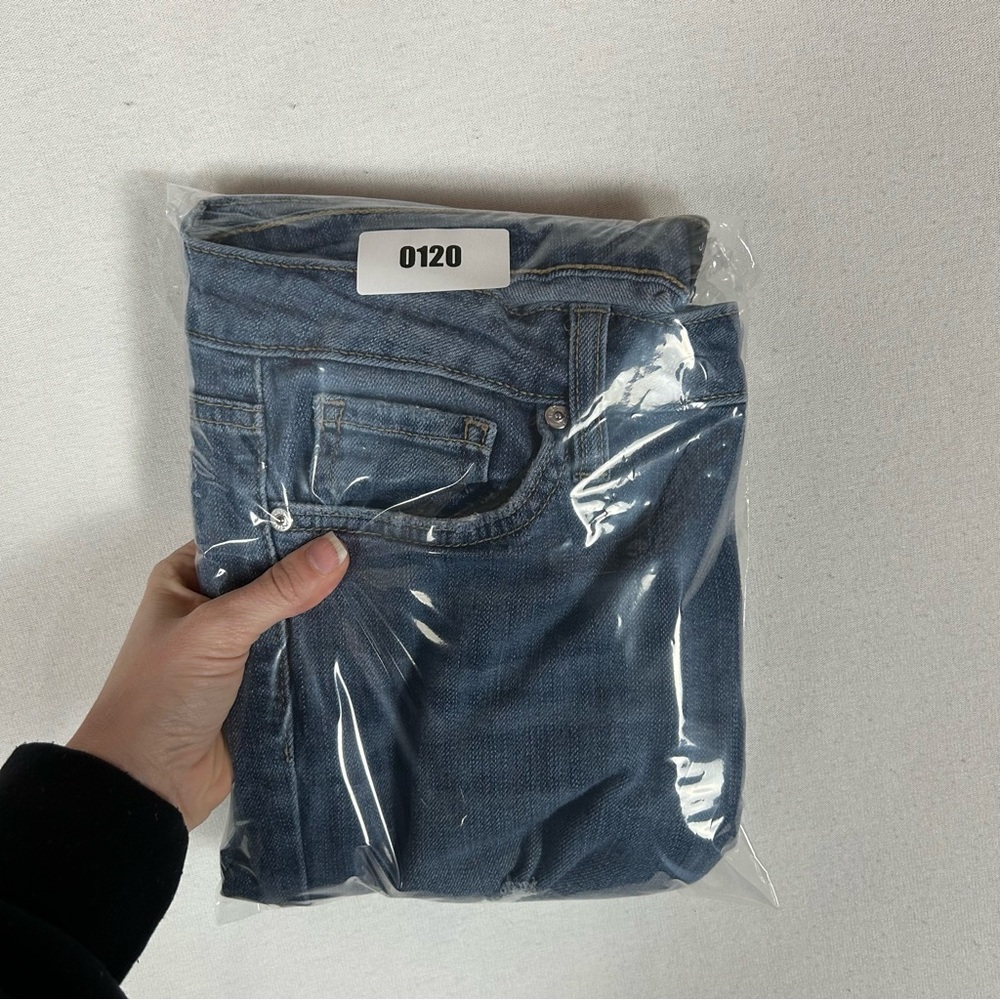 Just Black Boyfriend Jeans Womens 28 Blue Denim Distressed Medium Wash Mid Rise - Picture 11 of 11